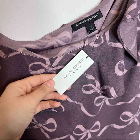 BANANA REPUBLIC Bow Print One Shoulder Mini Dress. Size 2 - Picture 7 of 8